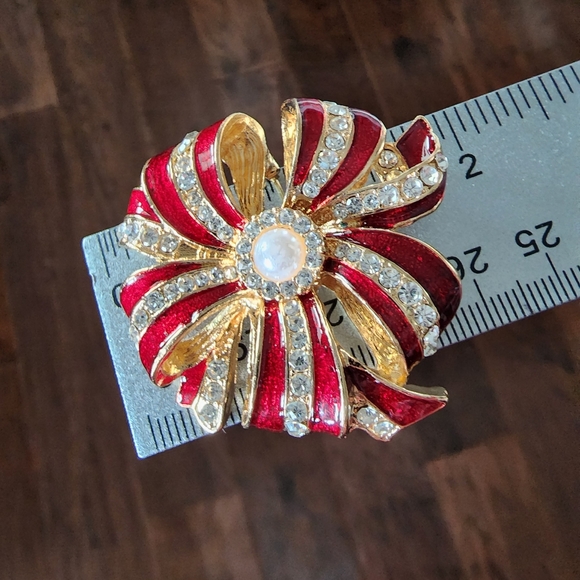 Vintage Red Enamel Gold Tone CZ and Faux Pearl Valentine's Ribbon Bow Brooch Pin - Picture 11 of 16